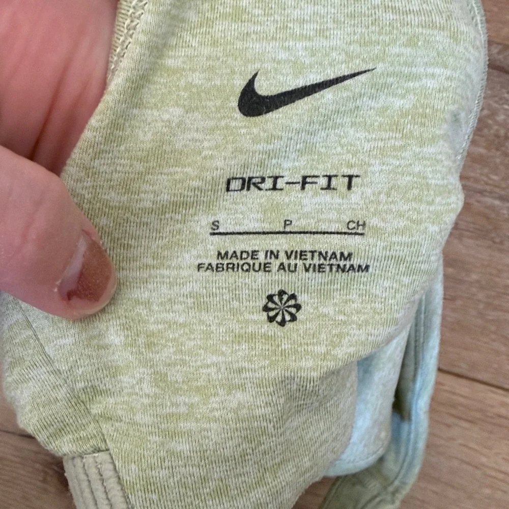 Nike Women's Light Green Sports‎ Bra